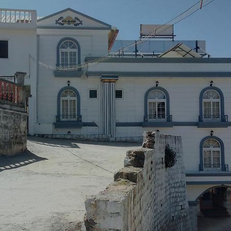 Hotel Vasantham Palace Ooty Exterior photo