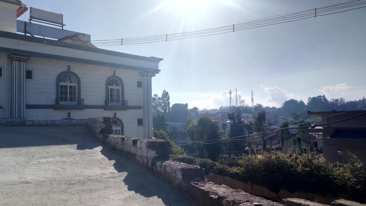 Hotel Vasantham Palace Ooty Exterior photo